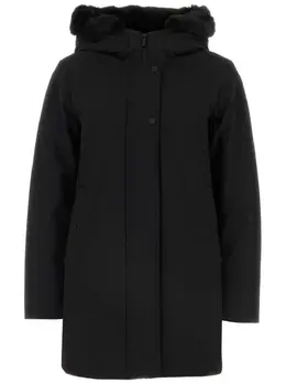 Woolrich: Чёрный пуховик  Firth