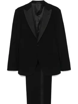 Giorgio Armani: Чёрный костюм 