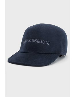 Emporio Armani: Сині кепки 