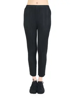 Pleats Please Issey Miyake: Чёрные брюки 