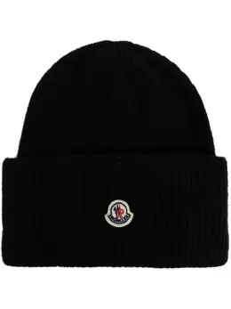 Moncler: Чёрная шапка 