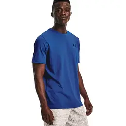 Under Armour: Спортивная футболка 
