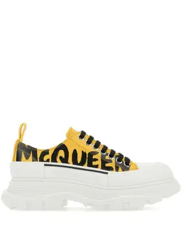 Alexander McQueen: Жёлтые кроссовки  Tread Slick