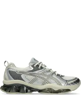 ASICS: Светлые кроссовки  Gel-Quantum