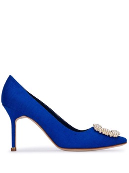 Manolo Blahnik: Голубые туфли  Hangisi
