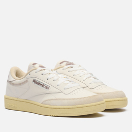 Reebok: Бежевые кроссовки  Club C 85
