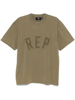 Represent: Светлая футболка 