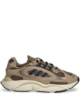 adidas: Коричневые кроссовки 