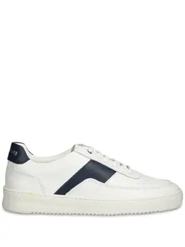 Filling Pieces: Голубые кроссовки 