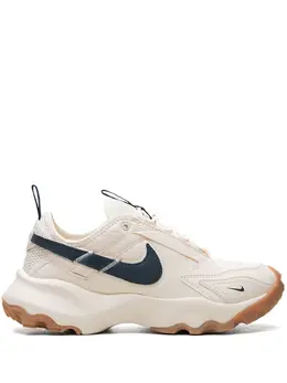 Nike: Белые кроссовки 