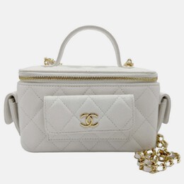 Chanel: Белый топ 