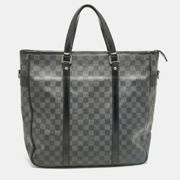 Louis Vuitton: Чёрная сумка 