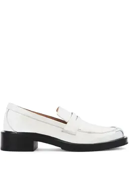 Stuart Weitzman: Серебристые лоферы  Palmer