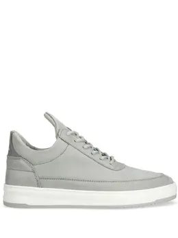 Filling Pieces: Светлые кроссовки 