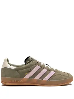 adidas: Зелёные кроссовки  Gazelle Indoor