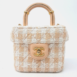 Chanel: Бежевая сумка на руку 