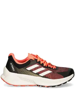 adidas: Чёрные кроссовки  Terrex