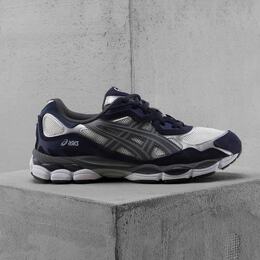 ASICS: Чёрные кроссовки 