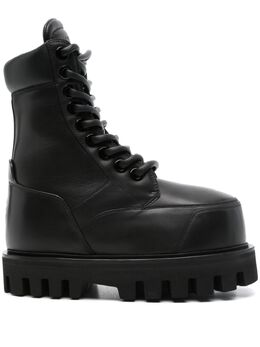 Alexander McQueen: Чёрные ботинки 