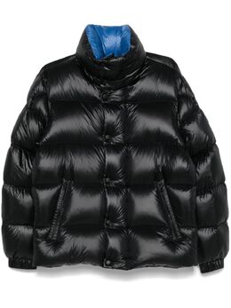 Moncler: Чёрная куртка 