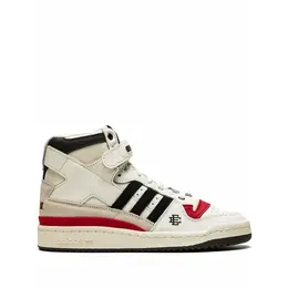 adidas: Серебристые кроссовки  Forum 84