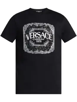 Versace: Чёрная футболка 