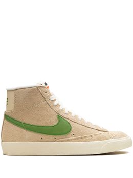 Nike: Бежевые кроссовки  Blazer Mid 77 Vintage