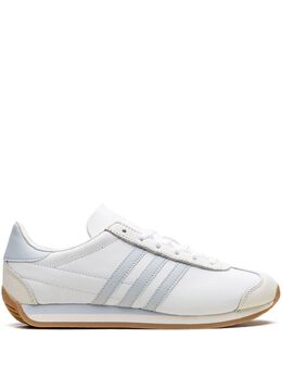 adidas: Белые кроссовки 