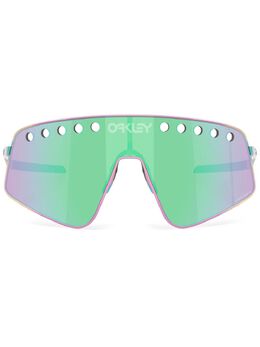 Oakley: Очки  Sutro