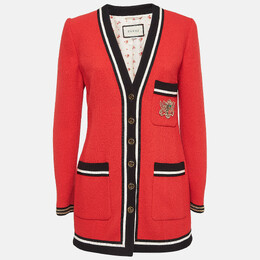 Gucci: Красная куртка 