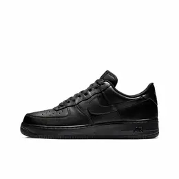 NIKE: Чёрные кроссовки 