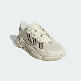 adidas: Белые кроссовки  Ozweego