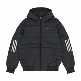 adidas: Чёрная куртка 
