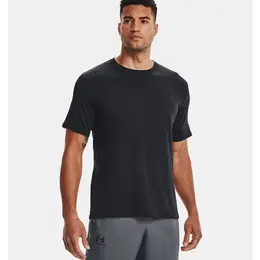 Under Armour: Чёрная футболка 