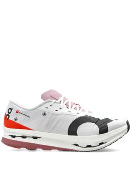 On Running: Белые кроссовки 