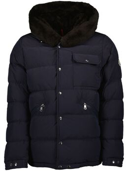 Moncler: Голубая куртка 