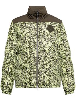 Moncler: Зелёная куртка 
