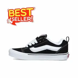 VANS: Чёрные кроссовки 