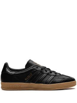 adidas: Чёрные кроссовки  Gazelle Indoor