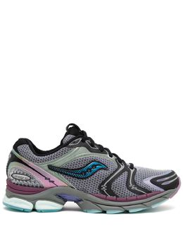 Saucony: Кроссовки 