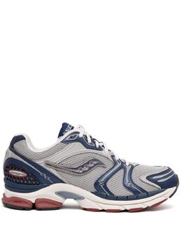 Saucony: Кроссовки 