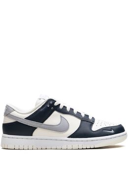 Nike: Белые кроссовки  Dunk Low