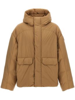 Canada Goose: Бежевая куртка 