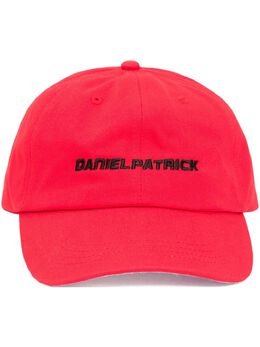 Daniel Patrick: Красная кепка 