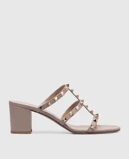 Valentino: Бежеві сабо  Rockstud