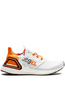 adidas: Оранжевые кроссовки  UltraBoost 20