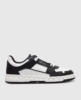 Valentino: Чорні кросівки 