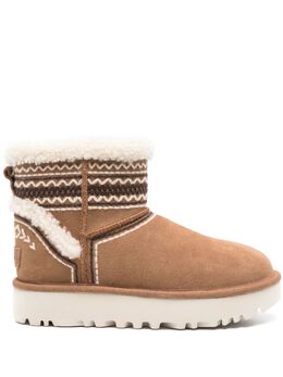 UGG: Бежевые ботинки  Classic Mini