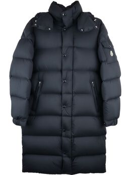 Moncler: Чёрное пальто 