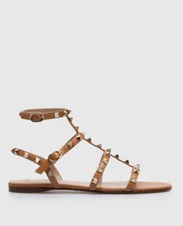 Valentino: Коричневі сандалі  Rockstud